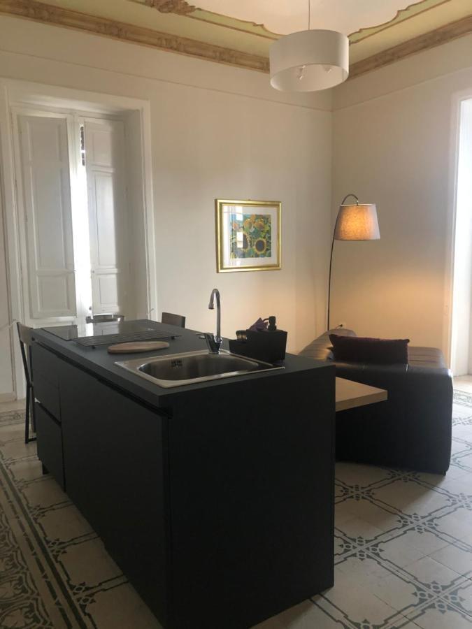 Barrique Guest House Free Bus From The Airport One Way Παλέρμο Εξωτερικό φωτογραφία